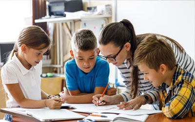 Aide-�ducateur